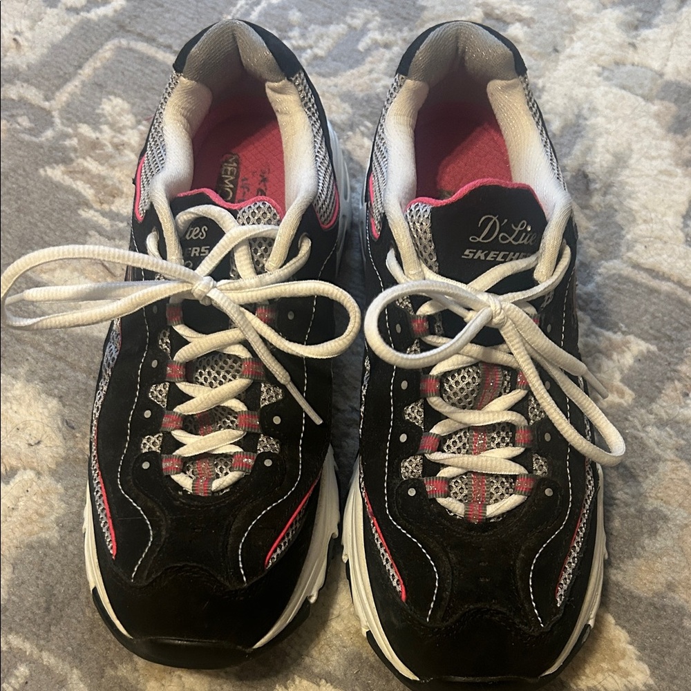 Skechers Black & Pink Women's Athletic Lace-Up Sneakers
